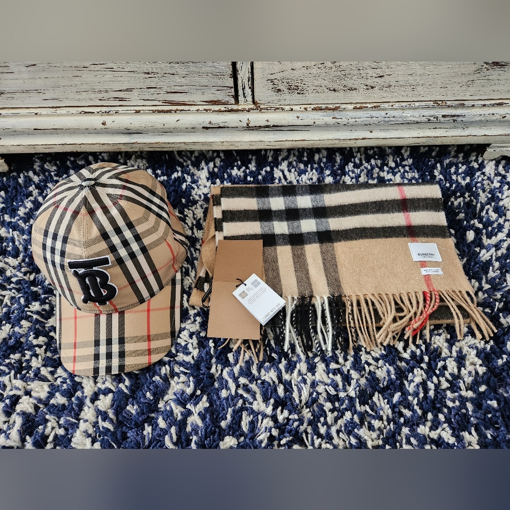 Burberry cashmere scarf